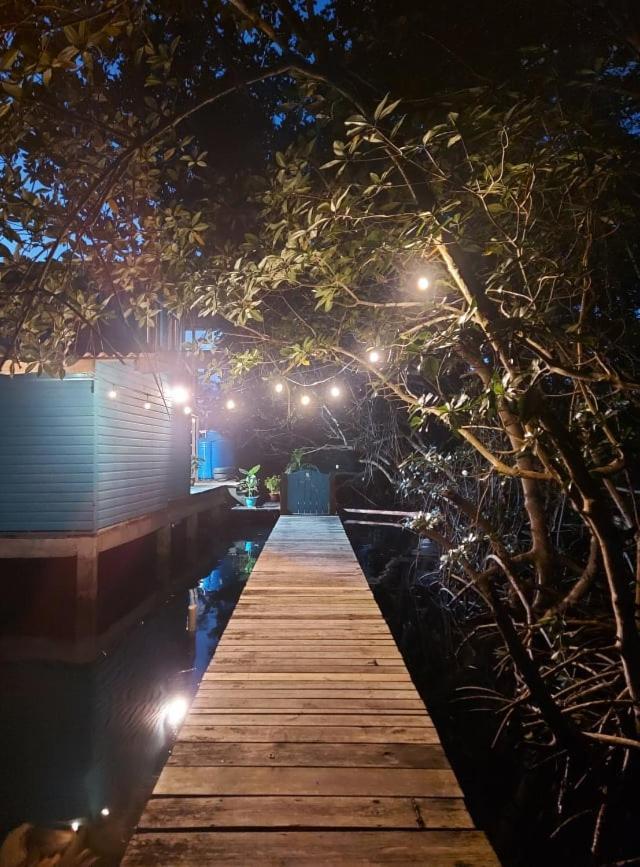 The Sunsetter Bed & Breakfast Bocas del Toro Extérieur photo