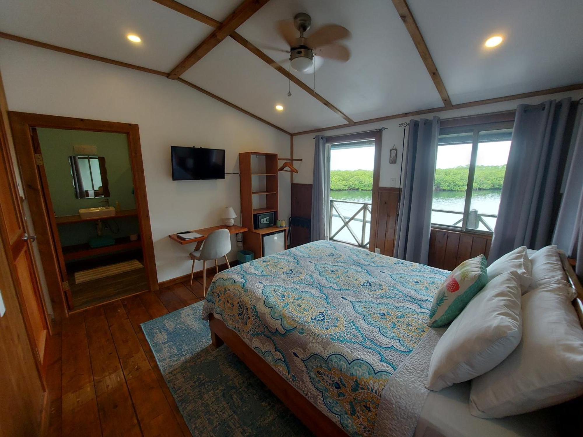 The Sunsetter Bed & Breakfast Bocas del Toro Extérieur photo