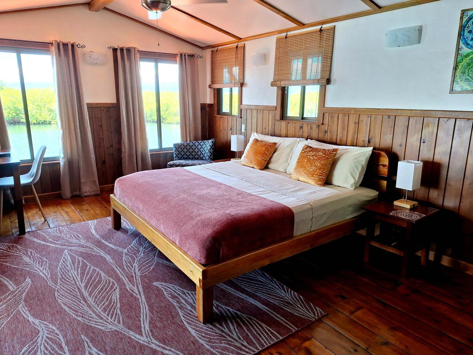 The Sunsetter Bed & Breakfast Bocas del Toro Extérieur photo